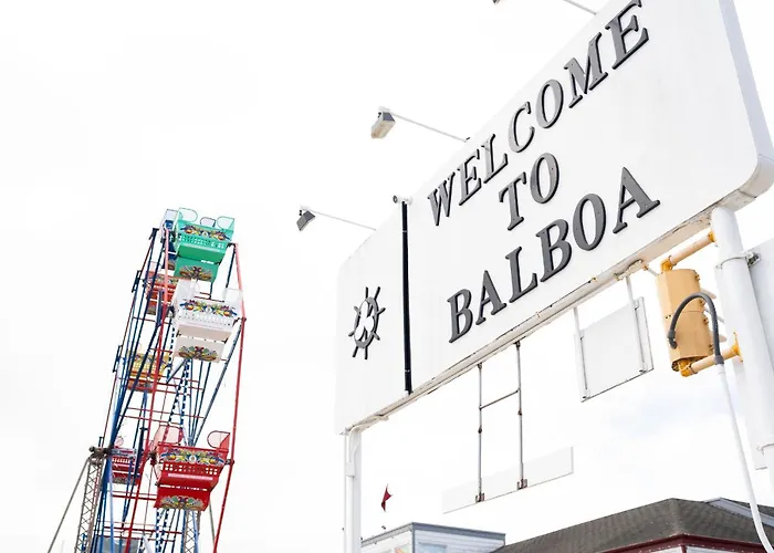 3Br Oceanfront At Balboa Pier W Ac And Great Walkability By Beachview Rentals